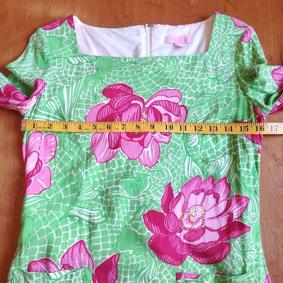 Lilly Pulitzer Dress Size 2 Green Pink Koi Fish Lotus Blossom Flower Shift - Picture 8 of 11